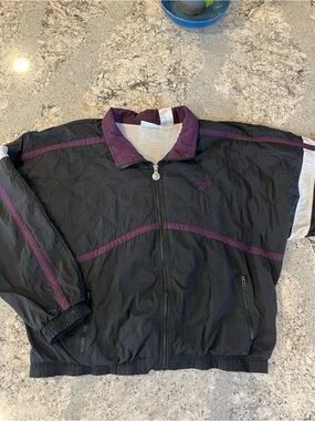 Vintage 90s Women’s Reebok Windbreaker